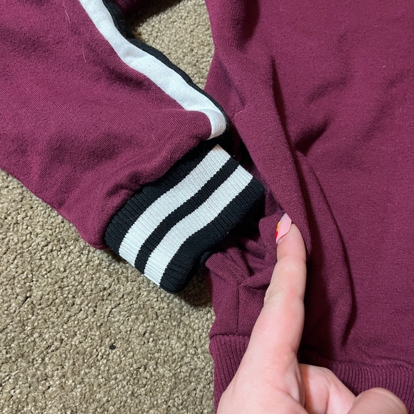 Victoria’s Secret PINK cropped hoodie with lace up detail - Picture 6 of 6